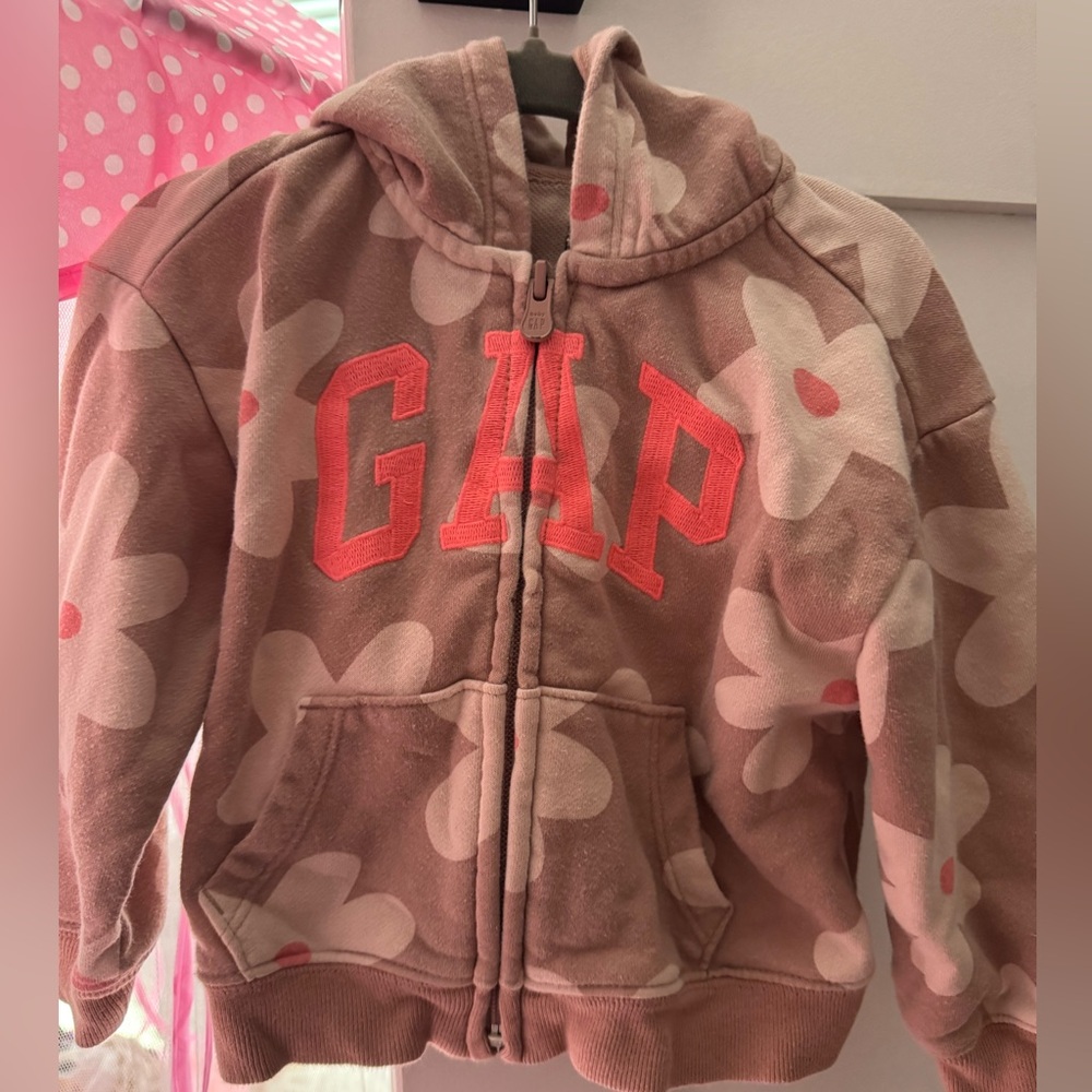 GAP hoodie